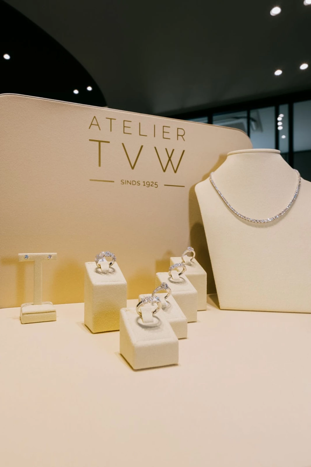 -- atelier TVW --